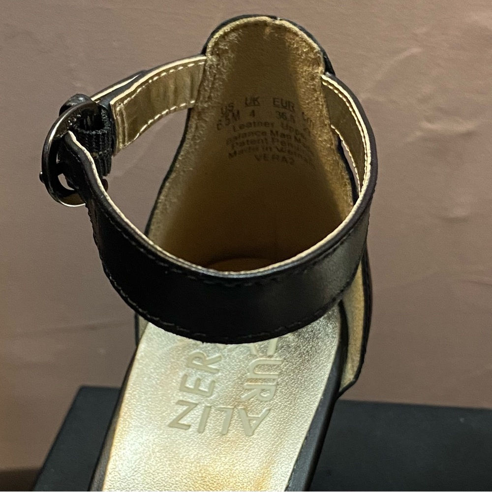 NWT Naturalizer Women's Vera2 Ankle Straps Heeled Sandal - Picture 9 of 9